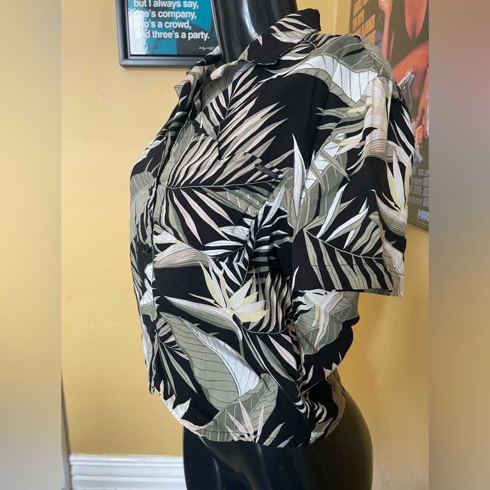 Women’s Volcom Beach Vibes Crop ( XS )